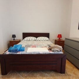 Apartement bedroom